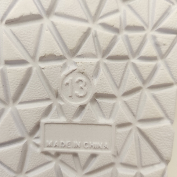 Gigil Girls Tye Dye Foam Sandals Size 13 New - Picture 9 of 9